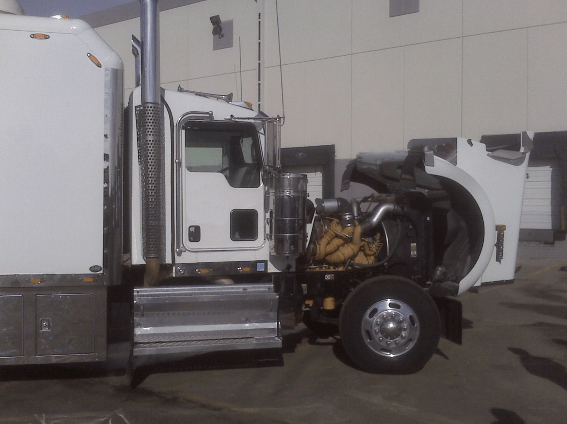 this image shows mobile truck repair in Farmington Hills, MI